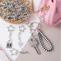 Porte-clés de luxe ajouré en forme d'étoile à cinq branches, avec fermoir mousqueton argenté, accessoires en forme d'étoiles, pendentifs DIY