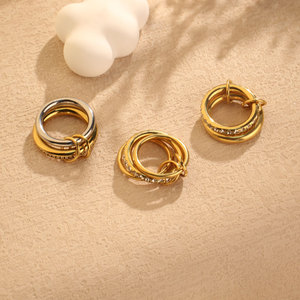Bague à trois pierres entrelacées en zircon bicolore - Plaqué or 18 carats Acier inoxydable Élégant Empilable Bijoux pour femmes - Product Image 3