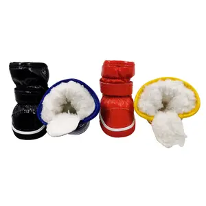 Manufacturer Fashion Non Slip Dog Boots Reflective Heat Protection 4pcs Dog Boots Waterproof Winter Warm Dog Shoes