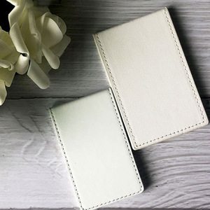 Miroir de maquillage minimaliste de style coréen, personnalisable, miroir portable à rabat durable pour étudiants, un petit cadeau créatif. - Product Image 1
