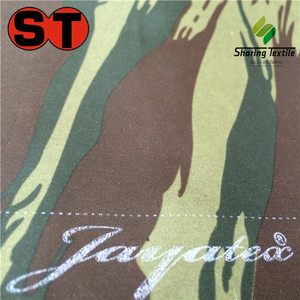 Tissu 75D Pongee enduit PVC imperméable 100% polyester imprimé <span class=keywords><strong>camouflage</strong></span> 280 g/m² pour imperméables, housses de siège auto et rideaux - Product Image 5