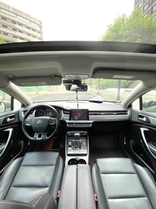 Sedán Usado en Buen Estado, Citroën C5 2016 1.8T 6AT, Interior Limpio, Asientos de Cuero, Techo Solar Eléctrico, Auto Usado Confiable para Exportación - Product Image 2