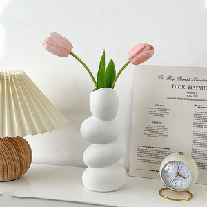 Vaso da tavolo a forma speciale di ciottoli di lusso moderno per la casa vaso in ceramica per il matrimonio - Product Image 6