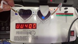 ร้อนขายดอกไม้เด็กแว่นตากันแดดสาวหัวใจUV400 <span class=keywords><strong>แว่น</strong></span>ตาโบว์ชุดเด็กน่ารักชายหาดอุปกรณ์เสริมขายส่ง - Product Image 6
