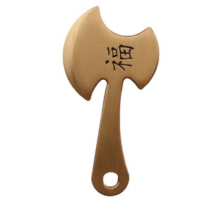 Cuchillo Hacha de Latón Macizo con Adorno Artesanal de Personaje de la Fortuna, Coleccionable de Arte - Product Image 5
