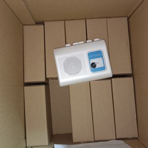 Reproductor de Casetes Portátil Vintage Blanco de Venta Caliente de Fábrica, Grabadoras y Reproductores de Casetes Portátiles de Alta Gama - Product Image 6