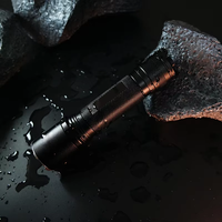 Lampe torche tactique rechargeable multifonction de haute qualité IP67 2000 lumens en alliage d'aluminium LED avec garantie de 5 ans