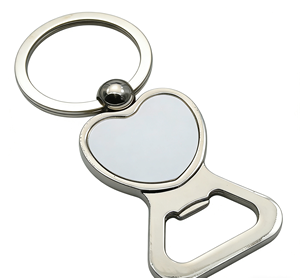 Porte-clés décapsuleur en métal personnalisé de haute qualité avec logo sur mesure pour cadeau de mariage - Product Image 3