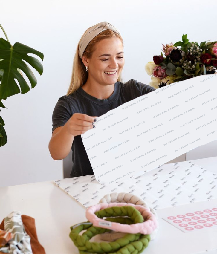 In Stock Tissue Paper Custom Printed Logo Shoes Clothes Tissue Paper 17gsm Packing Gift Wrapping Tissue Paper