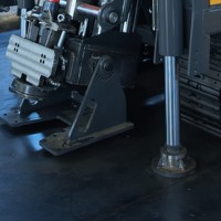 Foreuse hydraulique complète de 2000 m, équipement de carottage sur chenilles en acier pour l'exploration minière
