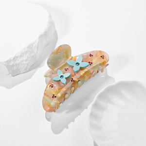 महिलाओं के लिए उच्च गुणवत्ता वाले व्यक्तित्व ट्रेंडी गैंडा एसीटेट बाल - Product Image 5