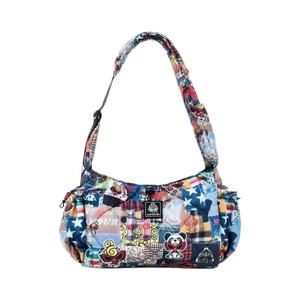 Dessin de style doodle d'un sac à main de style anime - grande capacité, mignon et amusant. - Product Image 4