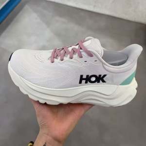 Zapatos Deportivos HOKAS para Hombre, de Fibra de Carbono, Ligeros, de Lujo, de Alta Gama, Zapatos para Caminar de Calidad para Mujer - Product Image 2