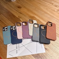 Étui de téléphone portable antichoc en TPU à chargement sans fil pour 17 Pro Max Design de luxe magnétique