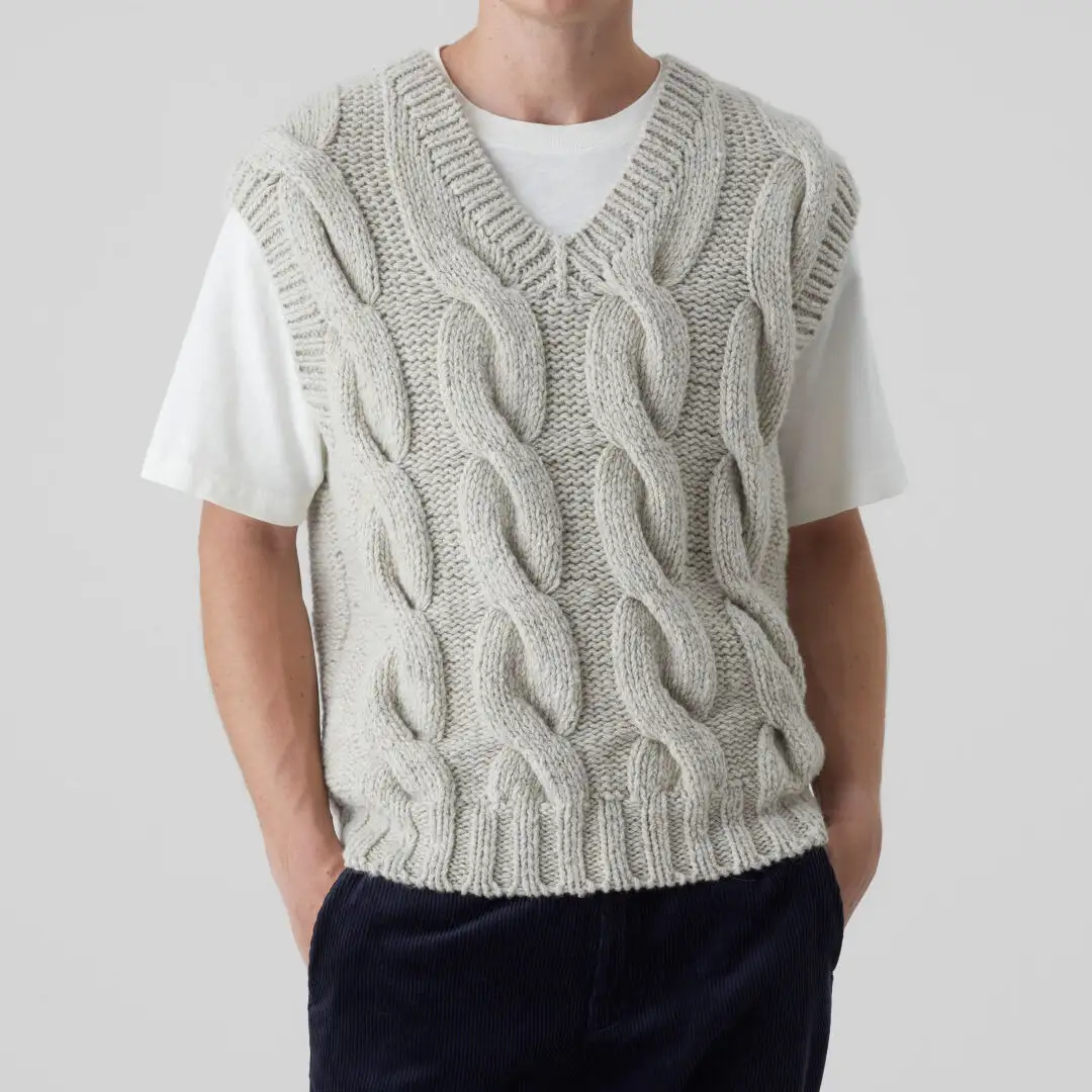 Gilet en tricot personnalisé pour hommes col en V sans manches en tweed torsadé épais gilet tricoté pour hommes chandails pour hommes