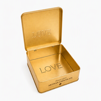 Boîte en étain dorée avec logo personnalisé en relief, boîte à chocolat carrée de luxe, emballage en métal de qualité alimentaire, boîte de rangement pour bonbons et cadeaux