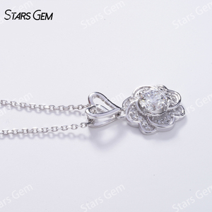 Starsgem-Collier pendentif en or blanc 18 carats avec diamants de laboratoire taillés en brillant de 5.1mm, 0.6ct - Product Image 3