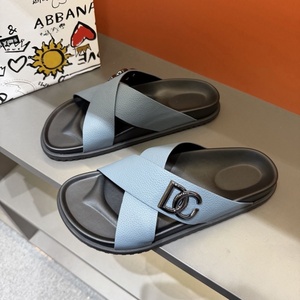 Luxury Designer Slides <b>Slippers</b> Classic Brown Microfiber Leather <b>Slippers</b> For Men Anti-Slippery Eva Sole Summer Custom <b>Slippers</b> - Product Image 5
