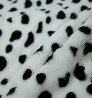 Selimut Lembut Flanel Fleece 100% Poliester Langsung dari Pabrik, Motif Dalmatian Putih Hitam dengan Lis Merah, untuk Sofa, Tempat Tidur, Tekstil Rumah
