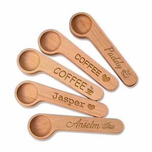 Clip à sac en bois avec nom et icône, cuillère doseuse à café gravée sur mesure, cuillère en bois de hêtre - Product Image 1