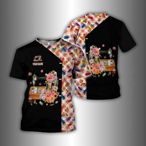Camiseta Personalizada con Nombre, Camiseta de Costura, Diseño Floral Vintage, Máquina de Coser, Regalo para <span class=keywords><strong>Costurera</strong></span> - Product Image 1