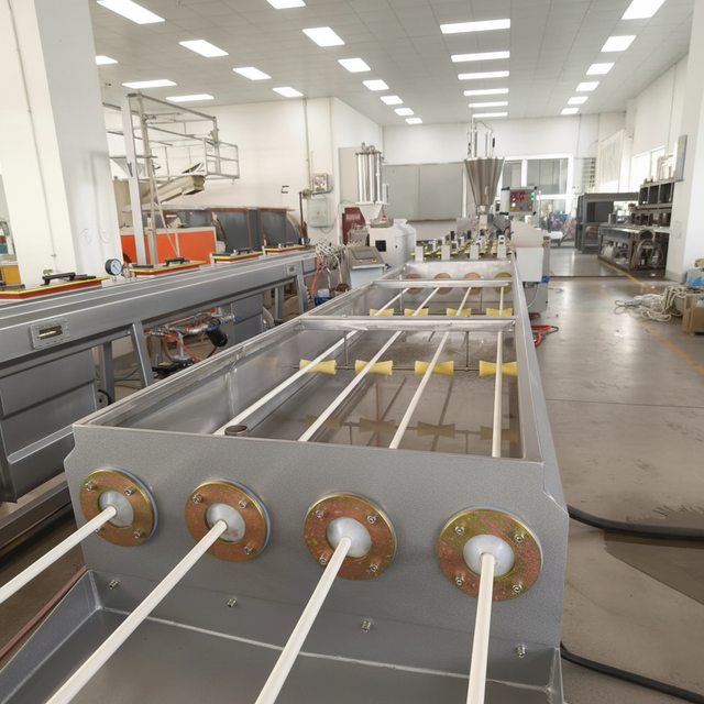 Multi-cavity Double-screw Counter-rotating PVC Pipe Extrusion Line 2/4 Cavities Simultaneous High Output for Conduit Small Pipe