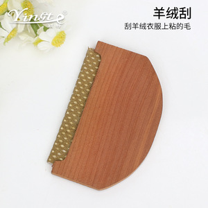 Cepillo quitapelusas de madera para ropa reutilizable con tira adhesiva - Product Image 5