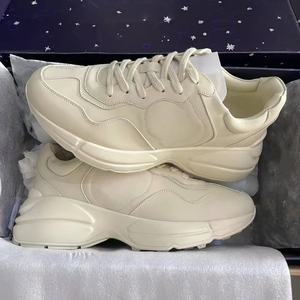 Zapatos Deportivos de Cuero de Alta Calidad para Hombre y Mujer, Estilo Casual de Diseño de Lujo, con Suela Gruesa para Caminar y Correr - Product Image 2