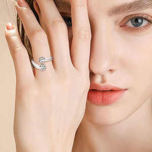 Anel de Eternidade Hip Hop em Prata Esterlina Banhada a Ródio com Moissanite de 6.5mm <span class=keywords><strong>1CT</strong></span>, Dois Anéis Entrelaçados em Formato de Bola - Product Image 2