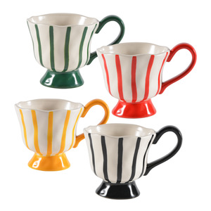 <span class=keywords><strong>Tazza</strong></span> in <span class=keywords><strong>Ceramica</strong></span> Fatta a Mano <span class=keywords><strong>con</strong></span> Motivo Floreale Sottosmalto, Coppa Moderna per Dessert e Gelato, <span class=keywords><strong>Tazza</strong></span> Decorativa <span class=keywords><strong>con</strong></span> Piede Alto, Regalo di Nozze per Coppie - Product Image 5