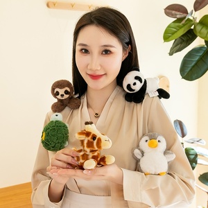 Venta al por mayor lindo bosque Animal pequeños juguetes de peluche hombro colgante magnético Tigre perezoso pingüino unicornio juguetes PP algodón relleno regalos - Product Image 5