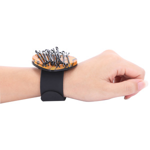 Brazalete magnético para peinar el cabello, diseño de estampado de leopardo, correa suave ajustable, pinza para el cabello para uso diario - Product Image 4