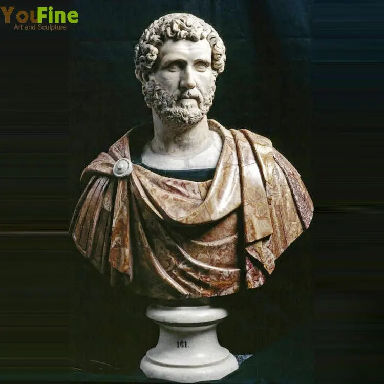 จักรพรรดิโรมันอิตาลี Antoninus หน้าอกประติมากรรมชาย