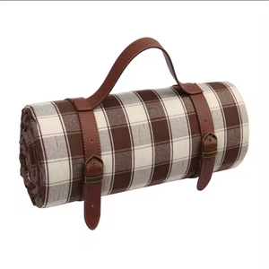 야외 캠핑 깔개를 위한 방수 백킹과 수제 주문 신소재 피크닉 담요 빨 비치 매트 - Product Image 2