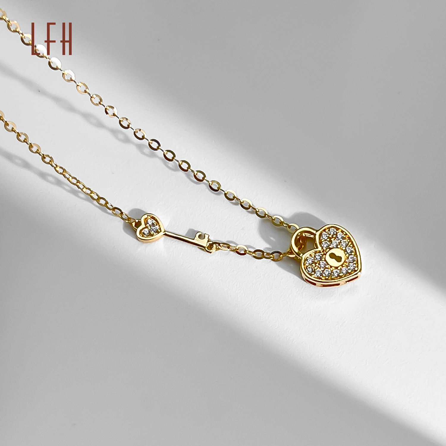 สีเหลืองทอง