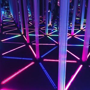 Accessoires interactifs géant étonnant labyrinthe de miroir de labyrinthe de cristal avec lumière à vendre - Product Image 2