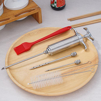 Seringue d'injecteur de viande en acier inoxydable à trois aiguilles ensemble d'injecteur de marinade 14 pièces avec brosse