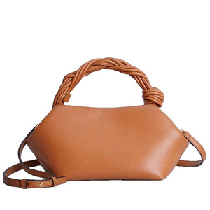 Nuova Collezione 2026: Borsa Geometrica Chic da Donna in <span class=keywords><strong>Ecopelle</strong></span> Premium con Manico in Rattan, Tracolla e Borsa a Spalla - Product Image 6