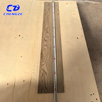Revêtement de sol LVT auto-adhésif antidérapant de haute qualité, dalles autocollantes en vinyle pour usage commercial