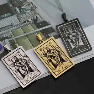 Desain Kustom 18K Berlapis Emas Baja Tahan Karat Hip Hop 12 Zodiak Tanda Tarot Charms Wizard Kartu Tarot Liontin Kalung untuk Wanita