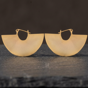 SOUMYA CREATIONS Boucles d'oreilles créoles en laiton faites à la main, plaquées or, style vintage, unisexe, pour soirée, bijoux tendance du Rajasthan, idéales pour un cadeau - Product Image 2