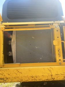 Excavateur d'occasion à roues KOMATSU PC400LC-8R de haute qualité, bon prix en vente - Product Image 3