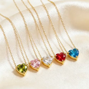 Collier Cœur Personnalisé avec Pierre <span class=keywords><strong>de</strong></span> Naissance, É<span class=keywords><strong>l</strong></span>égant Pendentif Cœur Plaqué <span class=keywords><strong>Or</strong></span> 18K pour Femme, Bijoux Personnalisés Directement <span class=keywords><strong>de</strong></span> <span class=keywords><strong>l</strong></span>'Usine - Product Image 5
