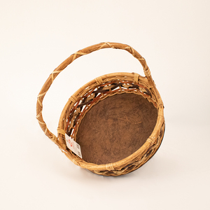 Wholesale <strong>Empty</strong> <strong>Cheap</strong> Hand Woven <strong>Hamper</strong> Gift Wicker Gift <strong>Hamper</strong> <strong>Basket</strong> for Gifts Storage - Product Image 3
