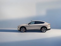 Nuevo Vehículo Eléctrico Crossover EC7 100kWh con Cabina de Lujo y Aislamiento Acústico Profesional