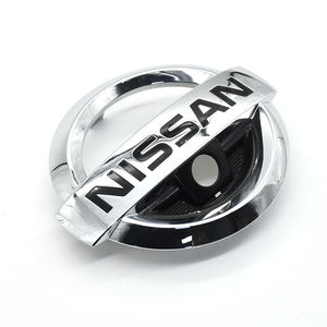 Cetakan Injeksi Plastik untuk Suku Cadang Otomotif Plastik LOGO Mobil Pa66 dengan Pelapisan Elektroplating Kustom dari Cina - Product Image 1