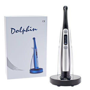 La <span class=keywords><strong>lampe</strong></span> de durcissement en résine de lumière de polymérisation dentaire de dauphin noir tourne <span class=keywords><strong>à</strong></span> 360 ° la <span class=keywords><strong>lampe</strong></span> de photopolymérisation dentaire Resina <span class=keywords><strong>lampe</strong></span> UV <span class=keywords><strong>lampe</strong></span> de dentisterie - Product Image 4