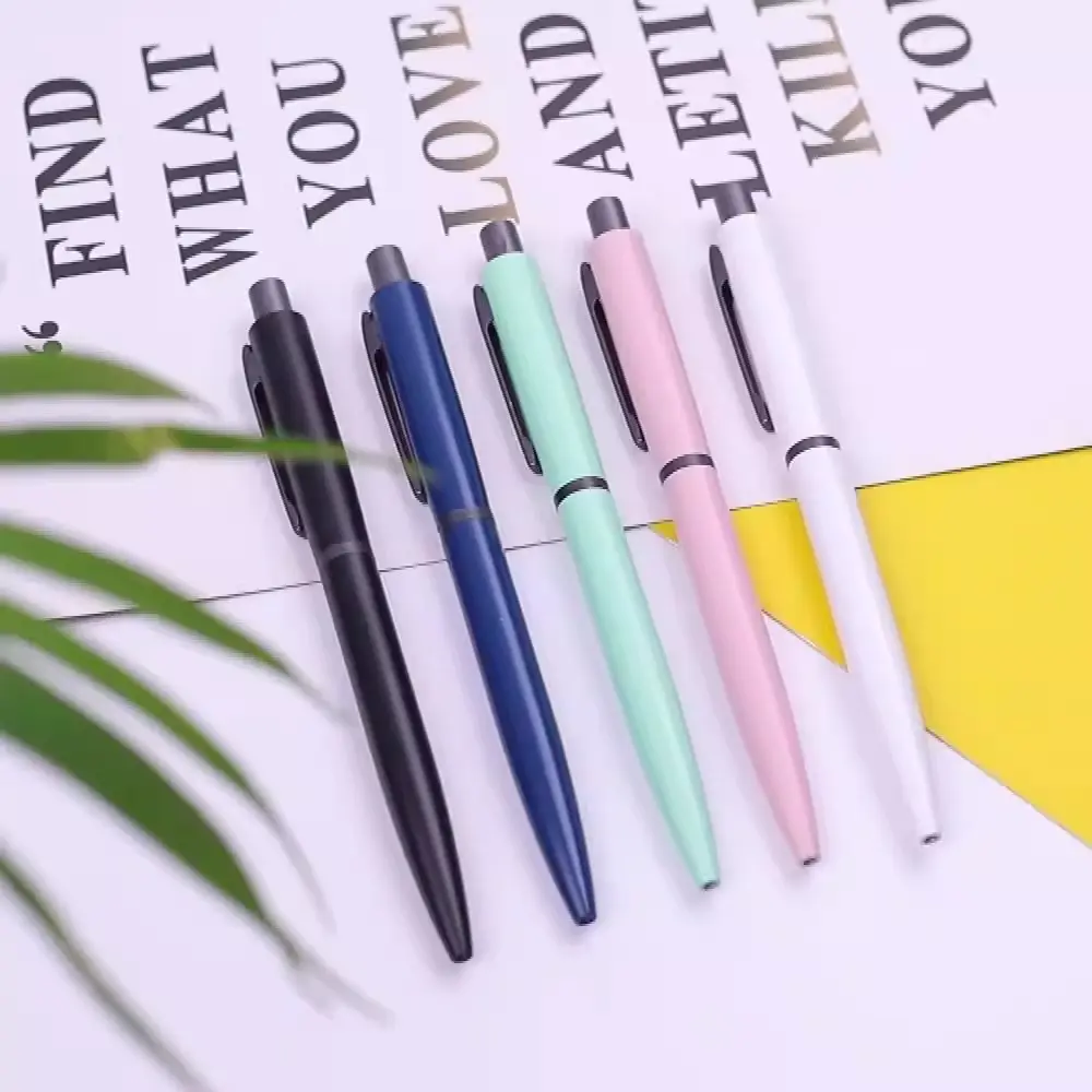 أقلام رصاص حبرية جديدة للإعلان هدية أدوات مكتبية للبيع بالجملة طباعة شعارات بواسطة الجهات المصنعة