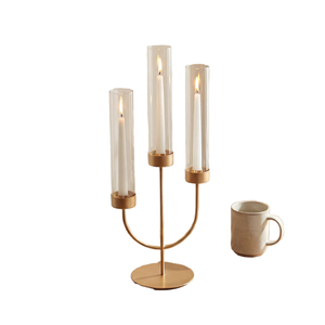 Candélabre en métal Sziqiqi Gold à 3 bras, finition givrée, avec bougeoir en verre, grande taille, pour la décoration de Noël à la maison, OEM Chine - Product Image 1
