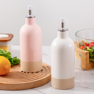 Botella de aceite de cerámica Chaozhou de 430 ml, cilíndrica, a prueba de fugas, con tapa de plástico para almacenamiento en la cocina, en colores blanco y rosa. - Product Image 2
